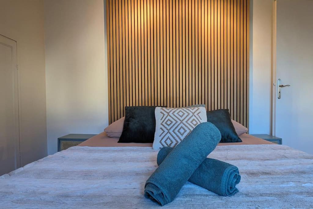 Appartement En Plein Coeur De ヴァンヌ エクステリア 写真