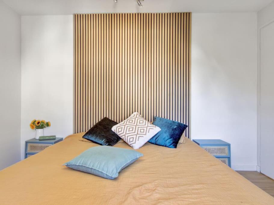 Appartement En Plein Coeur De ヴァンヌ エクステリア 写真