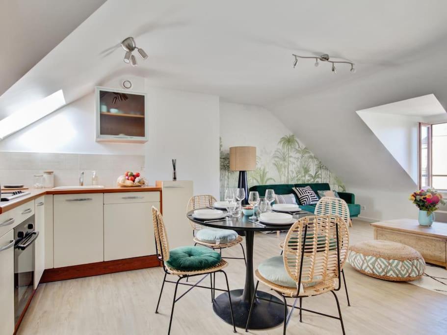Appartement En Plein Coeur De ヴァンヌ エクステリア 写真